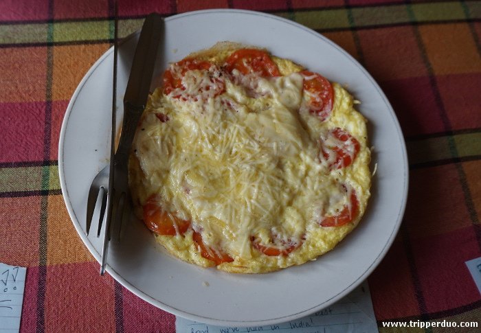 Tomato Cheese Omelette